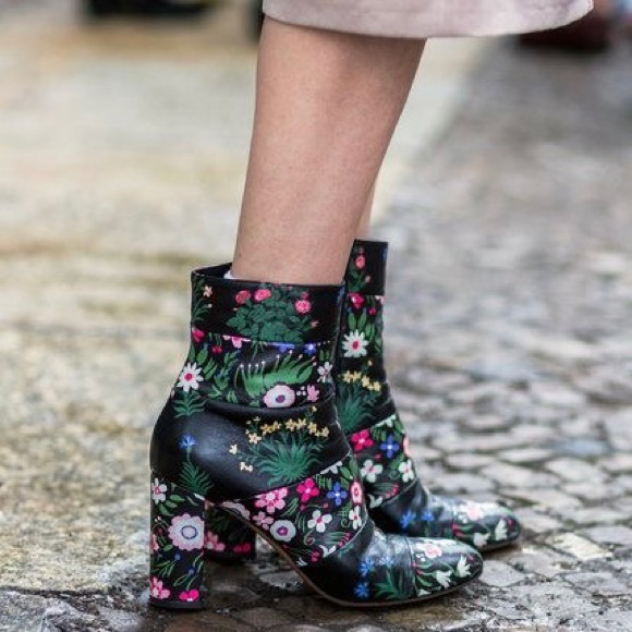 Valentino Camugarden paneled floral leather mid-calf boots size IT 37 US 7 - Picture 4 of 16